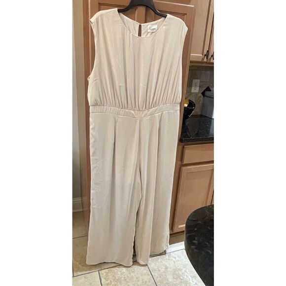 Andree By Unit. Beige Cinch Waist Jumpsuit With Pockets 1X - Picture 1 of 9